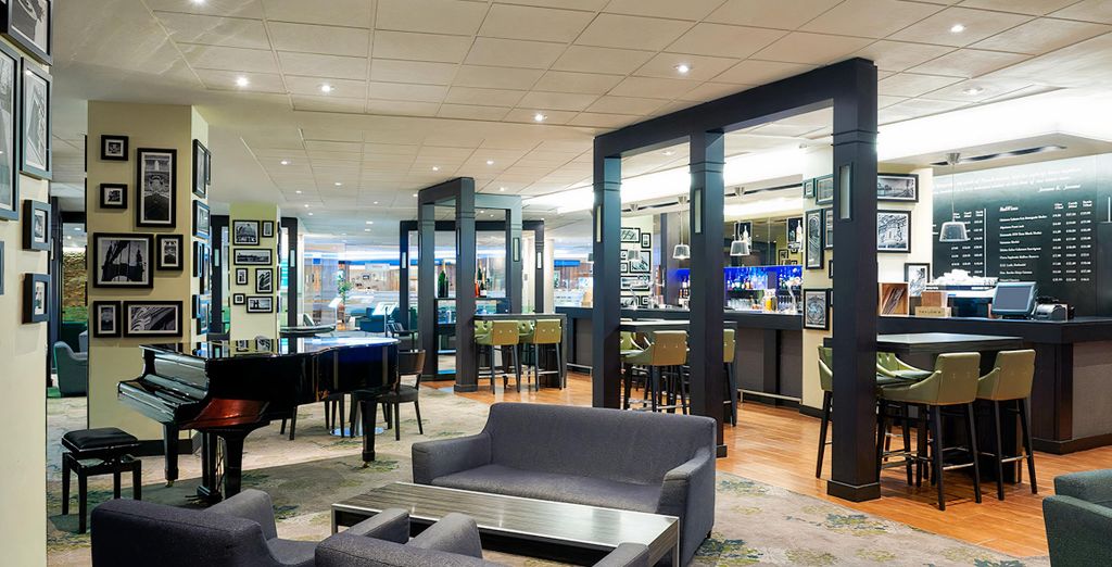 Novotel London West Hotel 4*