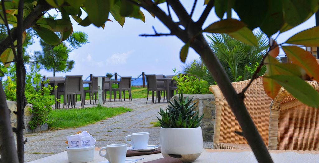 Aregai Marina Hotel & Residence 4*