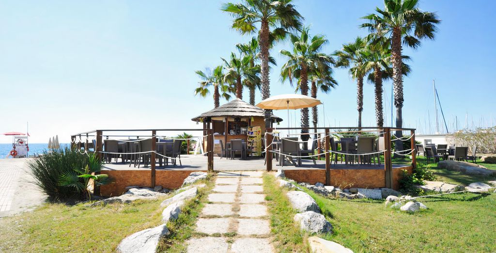 Aregai Marina Hotel & Residence 4*