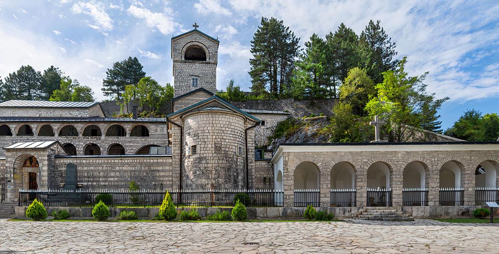Heritage Grand Perast 5*