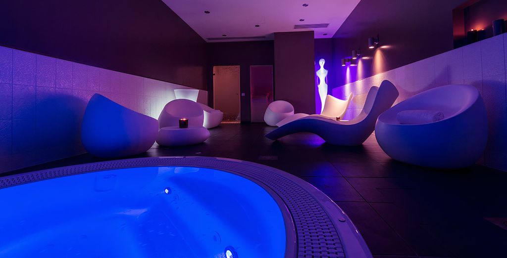 Seven Urban Suites Nantes 4* 