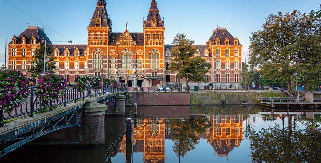 Eden Amsterdam 4*