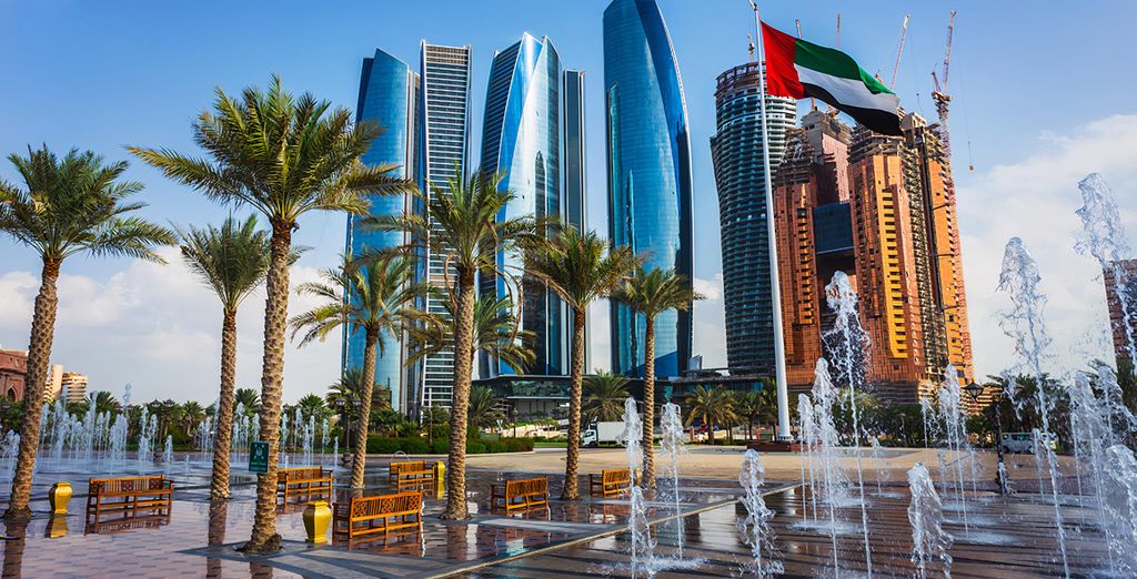 The Ritz Carlton Abu Dhabi Grand Canal 5* con possibile estensione a Dubai