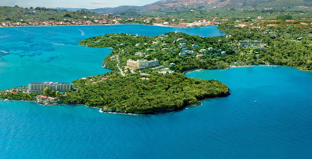 Robolla Beach Hotel 4*