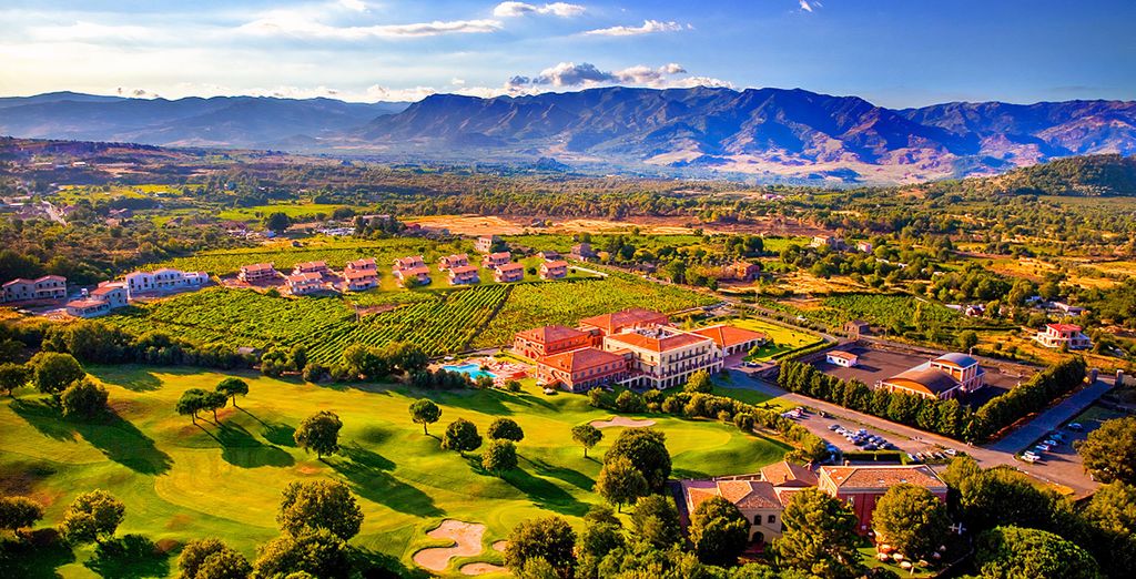 Combinato Venus Sea Garden Resort 4* e Il Picciolo Etna Golf Resort & Spa 4*