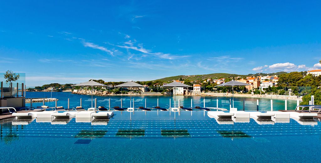 Hotel Ile Rousse Thalazur Bandol 5*