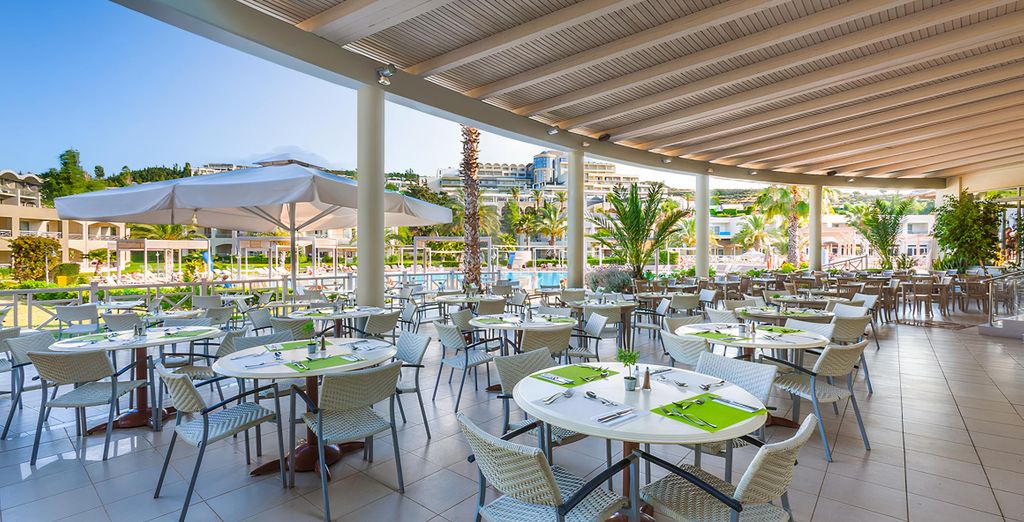 Kipriotis Maris Suites 4*