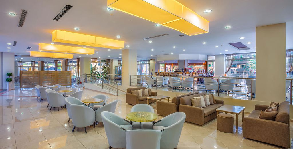 Kipriotis Maris Suites 4*