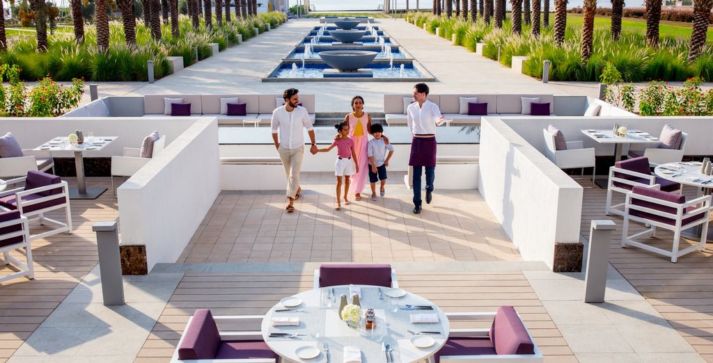 Combinato 5* InterContinental Fujairah Resort 5* e Grand Hyatt Dubai 5*