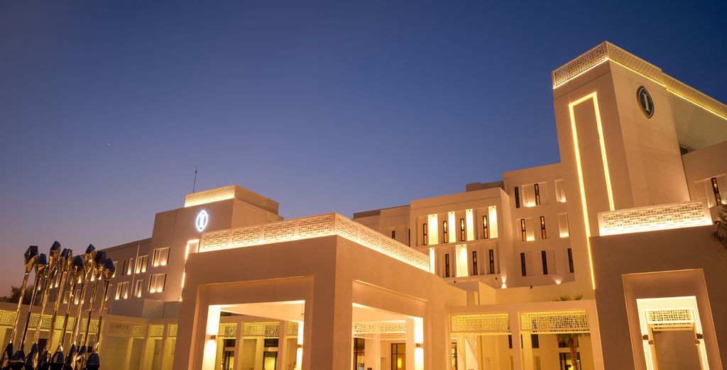 Combinato 5* InterContinental Fujairah Resort 5* e Grand Hyatt Dubai 5*