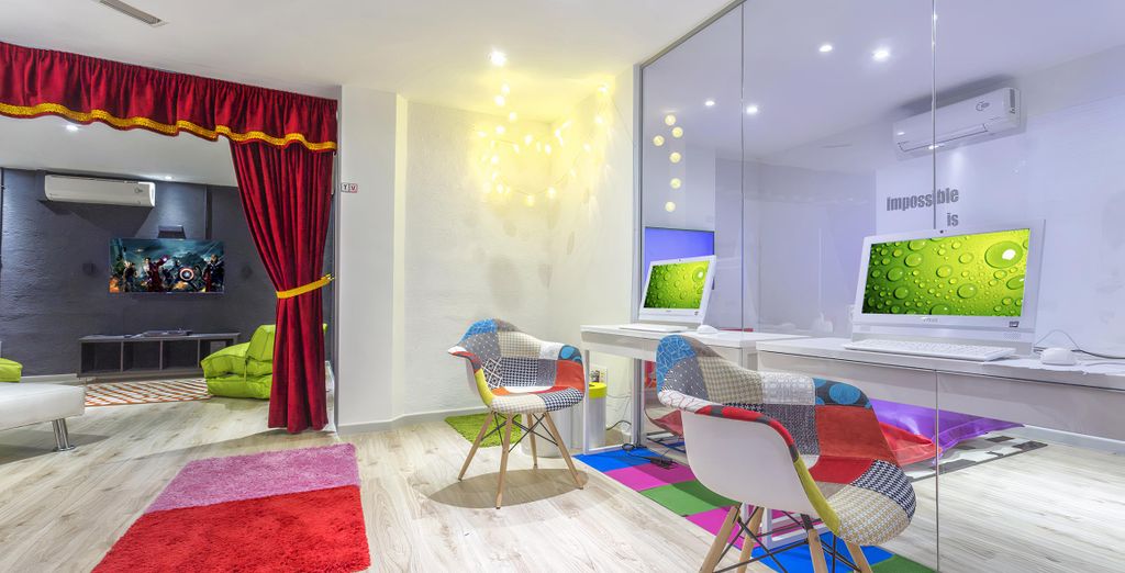 Fergus Style Cala Blanca Suites 4*