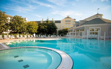 Disney's Newport Bay Club® 4*