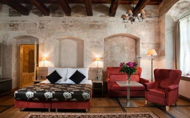 Hôtel Santi 4*