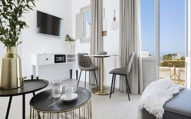 Altera Pars Suites