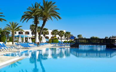 Hôtel ÔClub Premium Aldemar Amilia Mare 5*