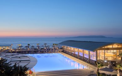 Arina Beach Hotel & Bungalow 4*