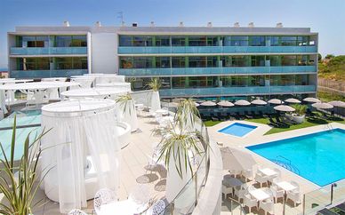 Aparthotel Four Elements Suites 4*