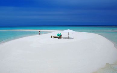 Cocoon Maldives Resort 5*