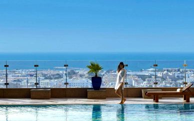 Fairmont Hotel Dubai 5*