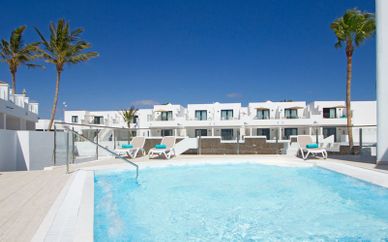 Aqua Suites Boutique Hotel 4*