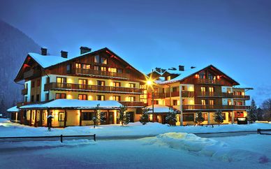 Hotel Nira Montana 5*