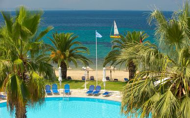Lily Ann Beach 3*