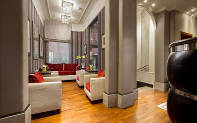 Royal Court Hotel 4*