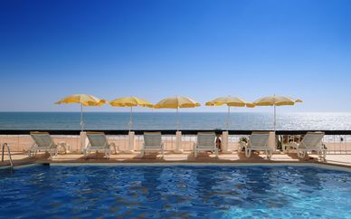 Holiday Inn Algarve 4*