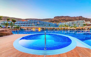 Radisson Blu Resort & Spa Gran Canaria Mogan 5*