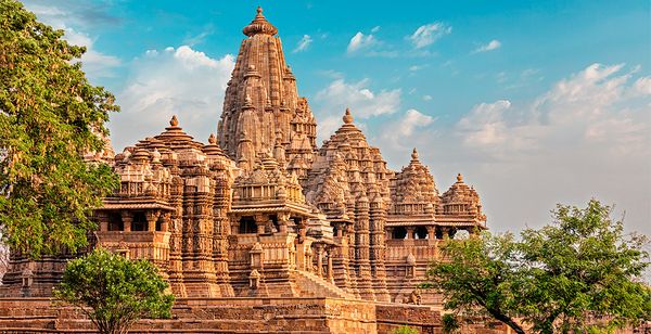 Triángulo de Oro con Khajuraho y Varanasi