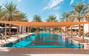 Sheraton Oman Hotel 5* und optional Thousand Nights Camp