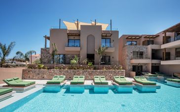 Adults Only: Paralos Venus Suites 5*