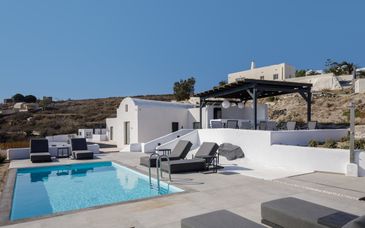 Blé Suites Santorini