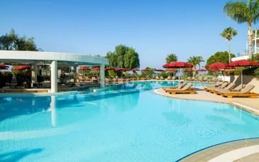 St Raphael Resort 5*