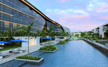 Dusit Thani Singapore 5* + Asvara Villa Ubud 5* + Royal Avila Lombok 5* + Bali Beach Hotel Sanur 5*