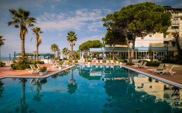 Hotel Fafa Premium 4*