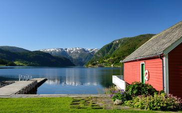 Autotour: Spektakuläre Naturhighlights entlang der Fjorde