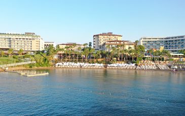 EOS BEACH HOTEL