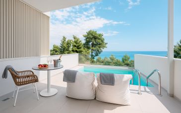 Gloria Luxury Suites