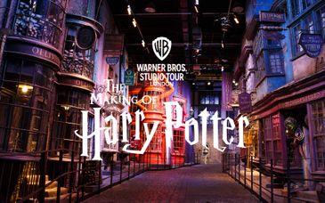 Moxy London Piccadilly Circus 4* & Harry Potter Studios