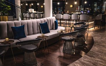 Le Capitole Hotel 5* & optional Montreal