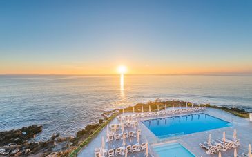 Hotel Atolon & Kaafu Beach Club 4*