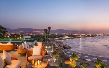 Hotel Crowne Plaza Muscat 4* & optional Ausflugspaket