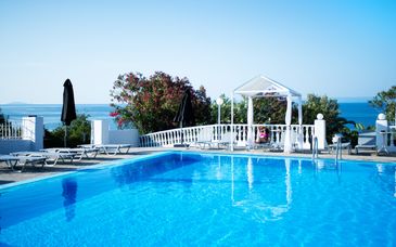 Bianco Olympico Beach Hotel 4*