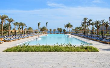 Serry Beach 5*