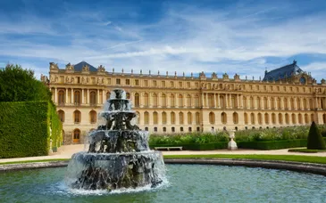 Le Versailles 4* Hotel