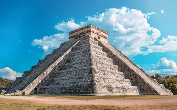 Circuito en grupo: Paseo Yucateco con posible extensión a la playa