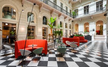 Hotel Oktogon Haggenmacher 4*