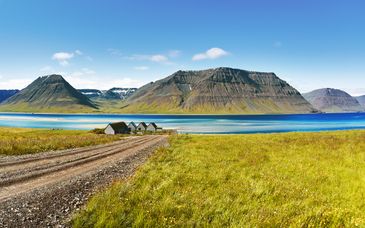 Maravillas de Islandia en 7 noches con coche de alquiler