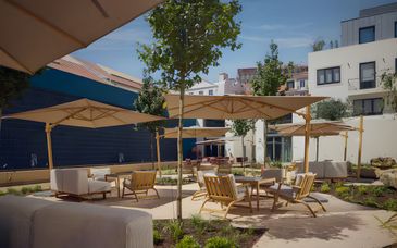 DUO Hôtel Lisbon Curio Collection by Hilton 4*